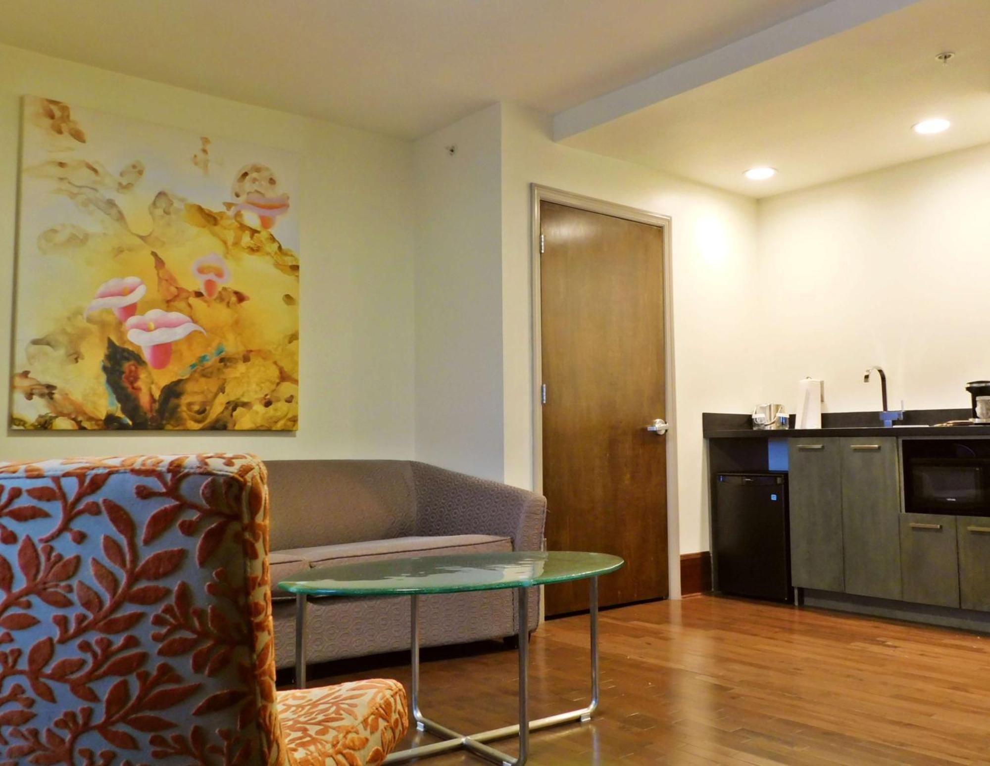 The Tudor Arms Hotel Cleveland - A Doubletree By Hilton Exteriér fotografie