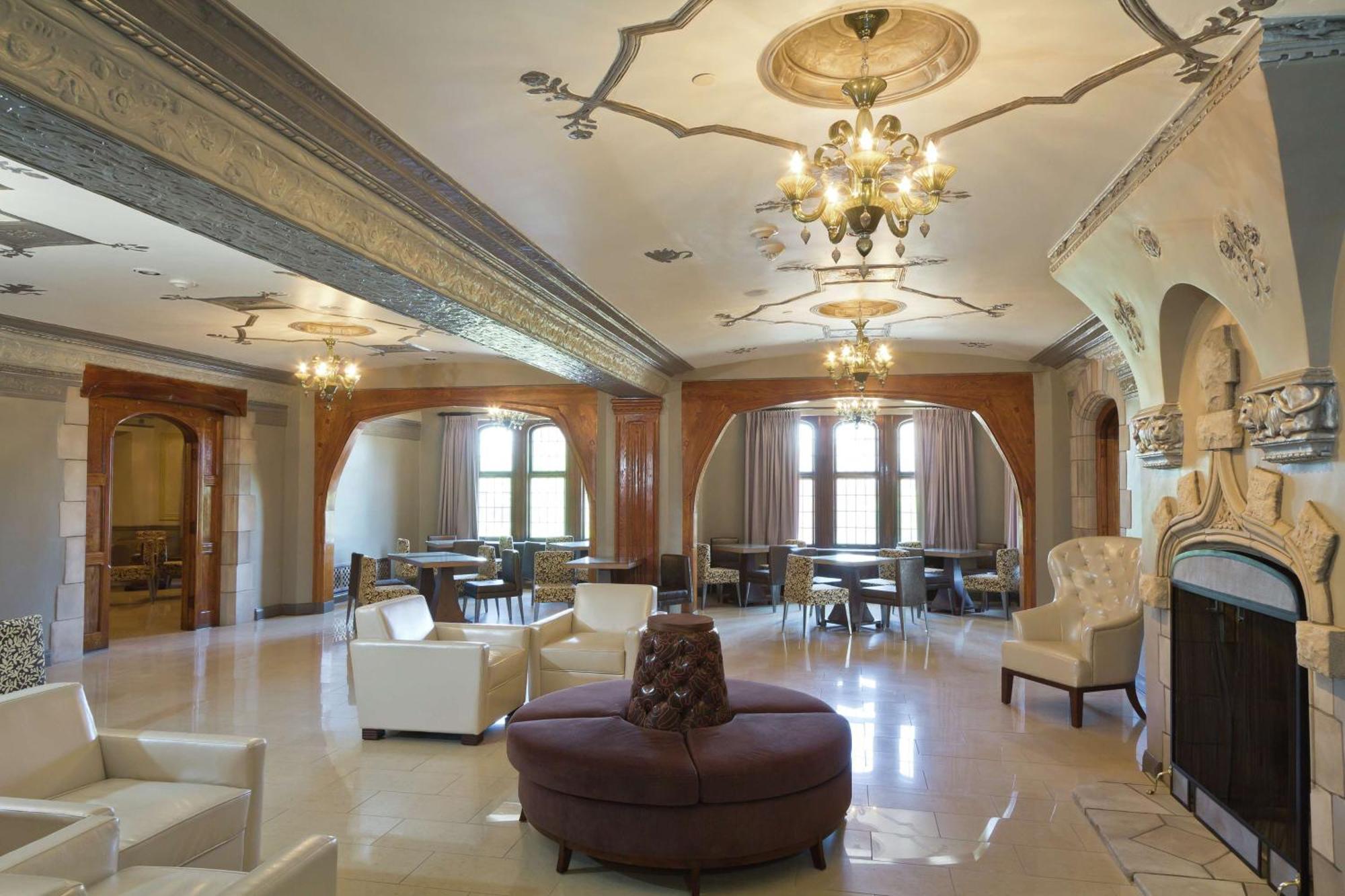 The Tudor Arms Hotel Cleveland - A Doubletree By Hilton Exteriér fotografie