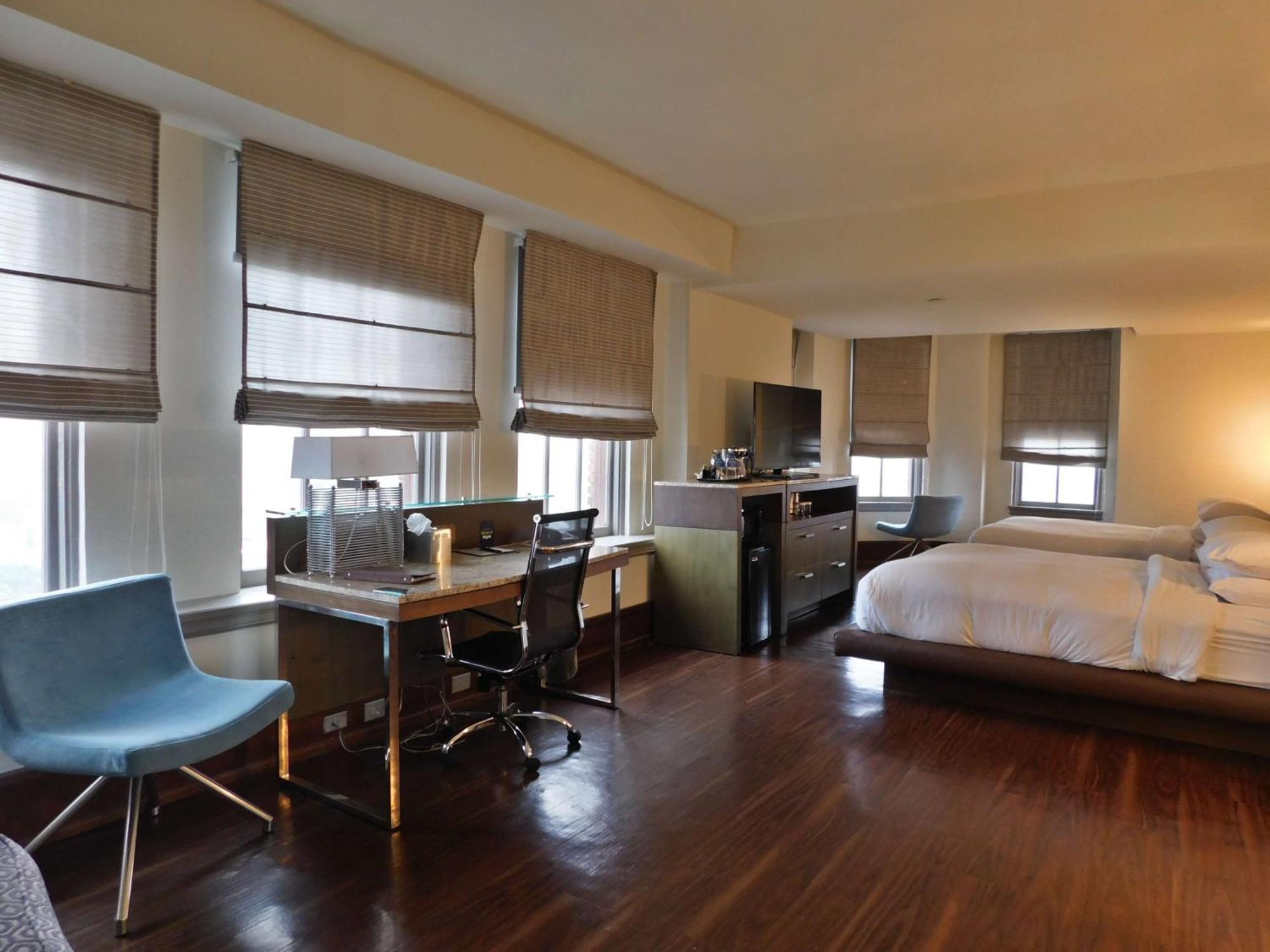 The Tudor Arms Hotel Cleveland - A Doubletree By Hilton Exteriér fotografie